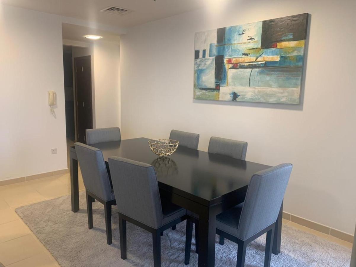 Beautiful Apartment With Amazing Sea Views ดูไบ ภายนอก รูปภาพ