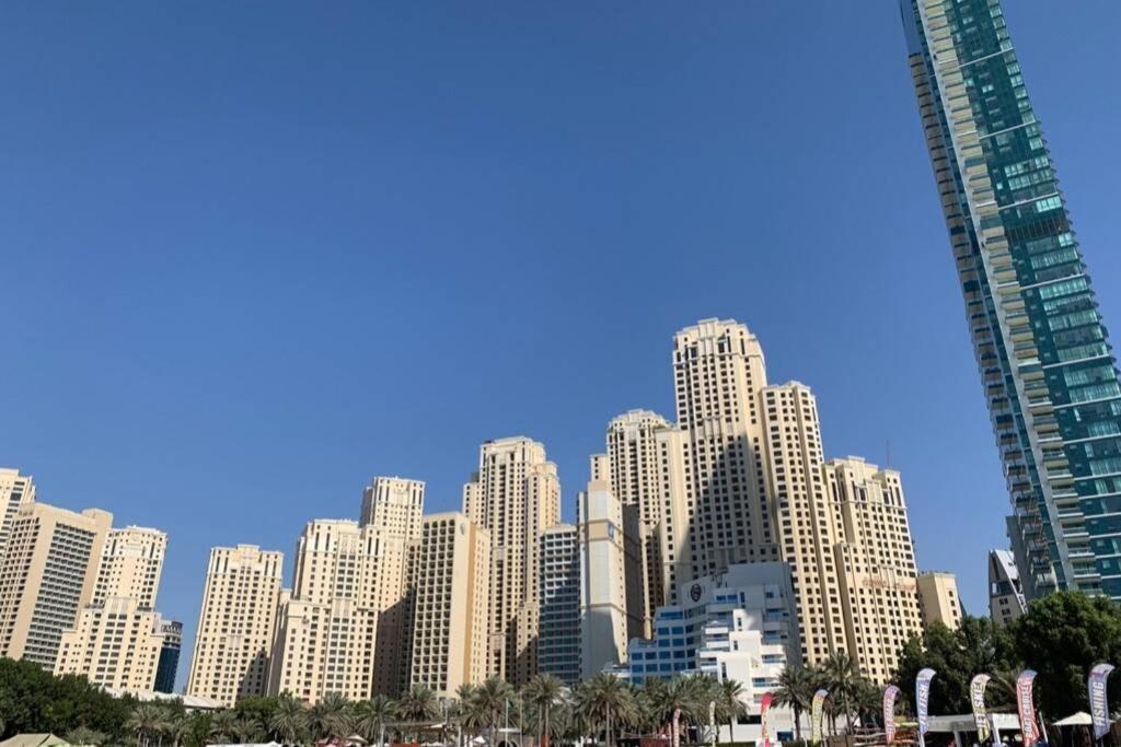 Beautiful Apartment With Amazing Sea Views ดูไบ ภายนอก รูปภาพ