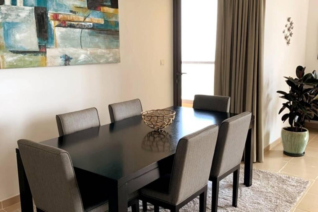 Beautiful Apartment With Amazing Sea Views ดูไบ ภายนอก รูปภาพ