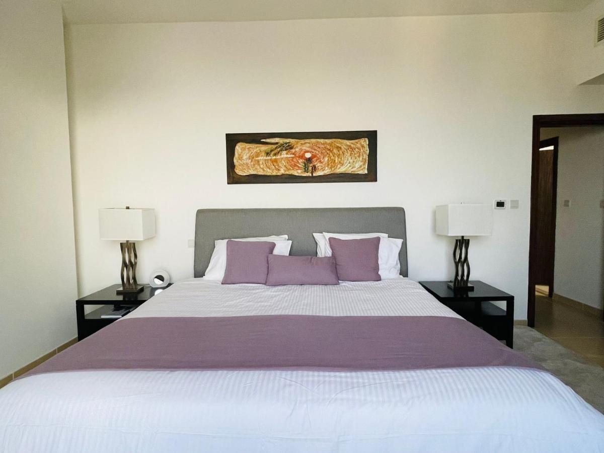 Beautiful Apartment With Amazing Sea Views ดูไบ ภายนอก รูปภาพ